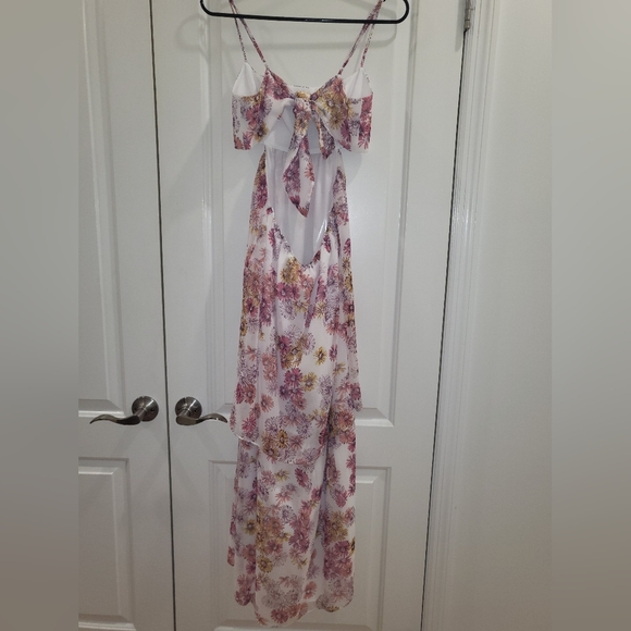 8. NWT WAYF Tiered Maxi Dress Size Small - Picture 4 of 6
